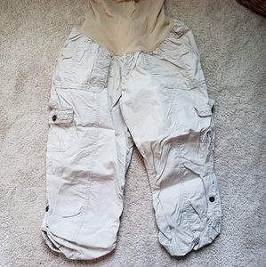 Maternity capris